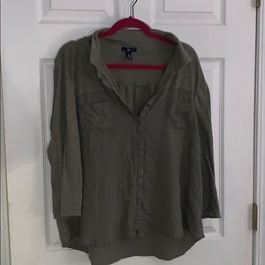 Green Gap Button-up Shirt